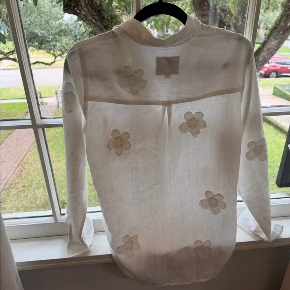 Rails White Sheer Button-Down Shirt with Floral Appliqué | Size S - Picture 2 of 4